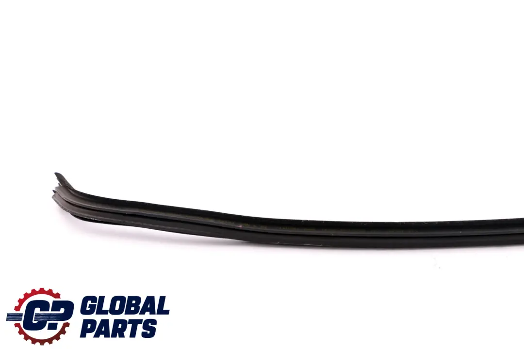 Left N/S Side Window Edge Protection Seal to BMW 5 Series E61 Touring Rear with Part number 7110581 BMW 5 Series E61 Touring Rear Left N/S Side Window Edge Protection Seal - SKU 7110581 - Part number 7110581