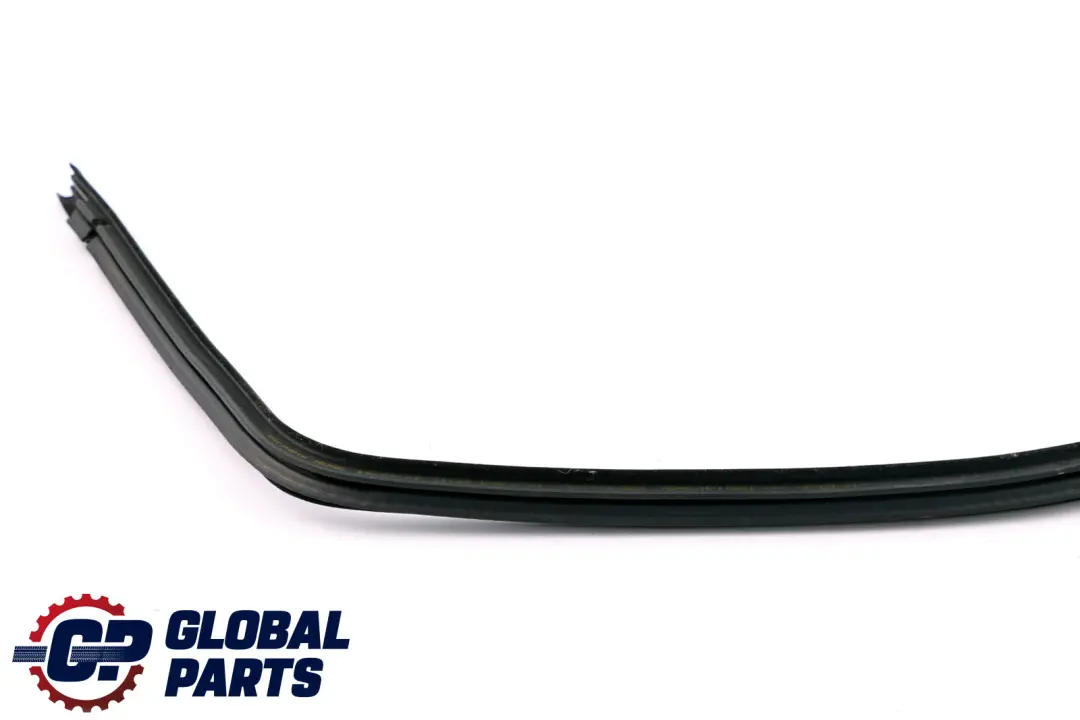 Right O/S Side Window Edge Protection Seal to BMW 5 Series E61 Touring Rear with Part number 7110582 BMW 5 Series E61 Touring Rear Right O/S Side Window Edge Protection Seal - SKU 7110582 - Part number 7110582