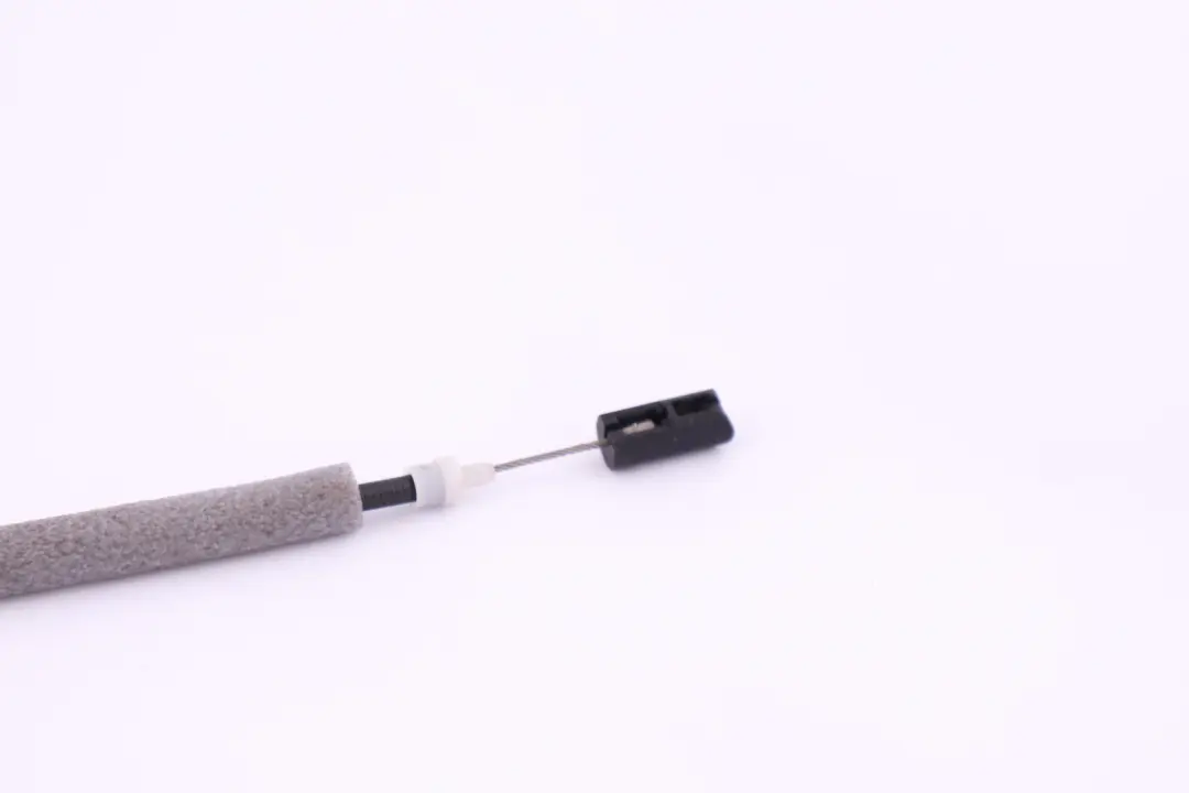 Cable Bowden Para Manija Puerta Interior Delantera Izquierda Derecha para BMW E87 con número de pieza 7110705 BMW E87 Cable Bowden Para Manija Puerta Interior Delantera Izquierda Derecha - SKU 7110705 - Número de pieza 7110705