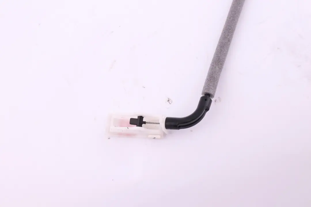 Front Left Right N/O/S Inerior Door Handle Release Bowden Cable to BMW E87 with Part number 7110705 BMW E87 Front Left Right N/O/S Inerior Door Handle Release Bowden Cable - SKU 7110705 - Part number 7110705