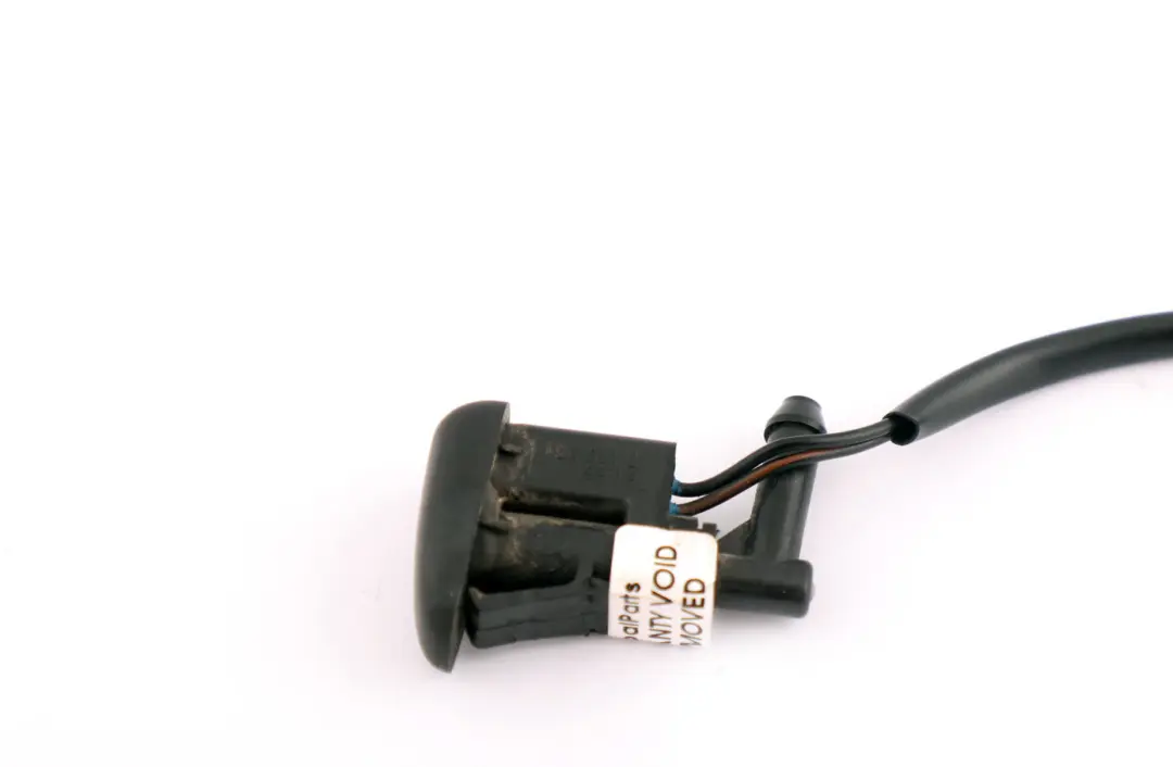 Calefaccion Boquilla Pulverizacion Lavaparabrisas para BMW X5 E53 E81 E82 X3 E83 con número de pieza 7110851 BMW X5 E53 E81 E82 X3 E83 Calefaccion Boquilla Pulverizacion Lavaparabrisas - SKU 7110851 - Número de pieza 7110851