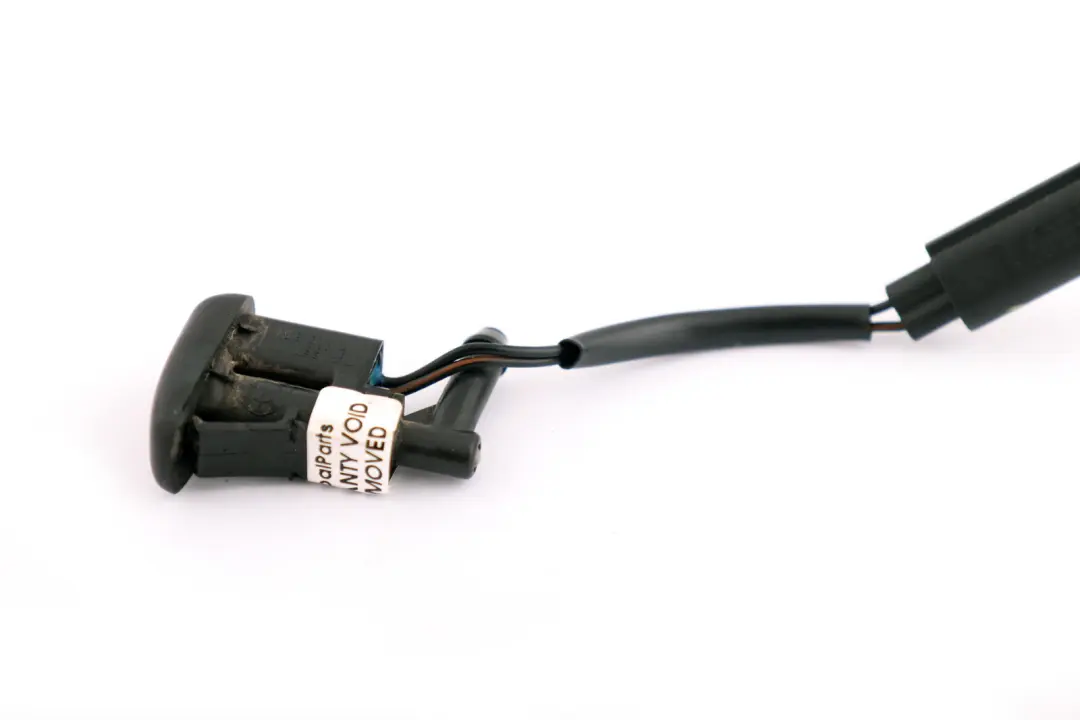 Ugello a Spruzzo Riscaldato Lavacristallo per BMW E53 E81 E82 E83 E85 E87 con numero di parte 7110851 BMW E53 E81 E82 E83 E85 E87 Ugello a Spruzzo Riscaldato Lavacristallo - SKU 7110851 - Numero di parte 7110851