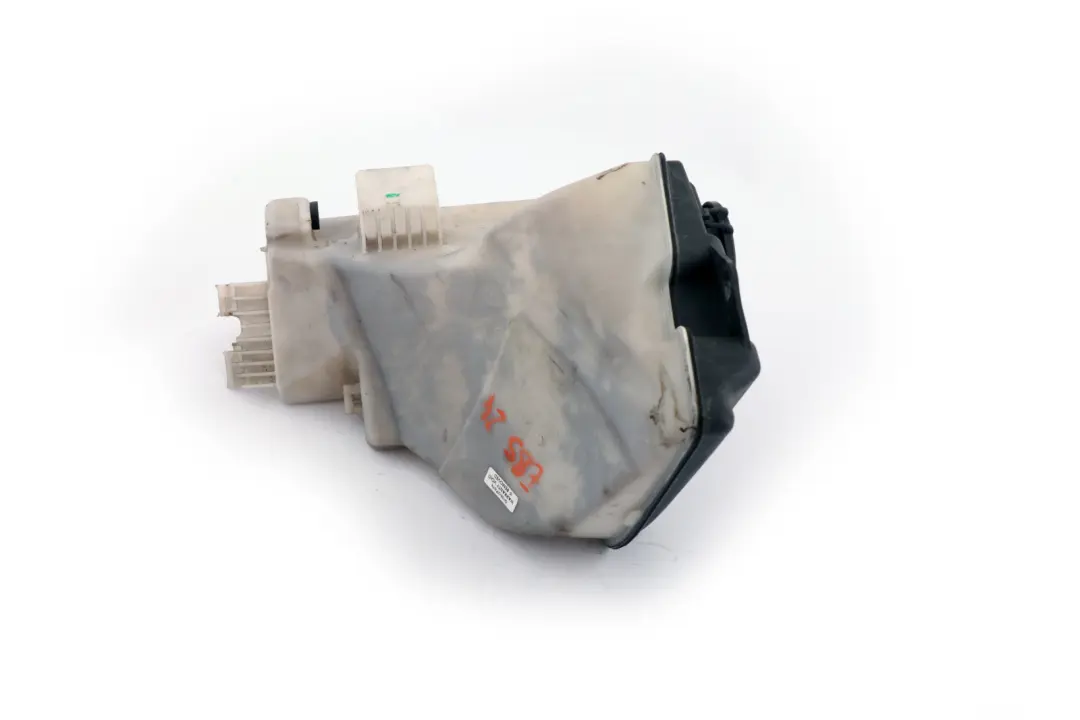 Windshield Cleaning Container to BMW Z4 E85 E86 with Part number 7110853 BMW Z4 E85 E86 Windshield Cleaning Container - SKU 7110853 - Part number 7110853