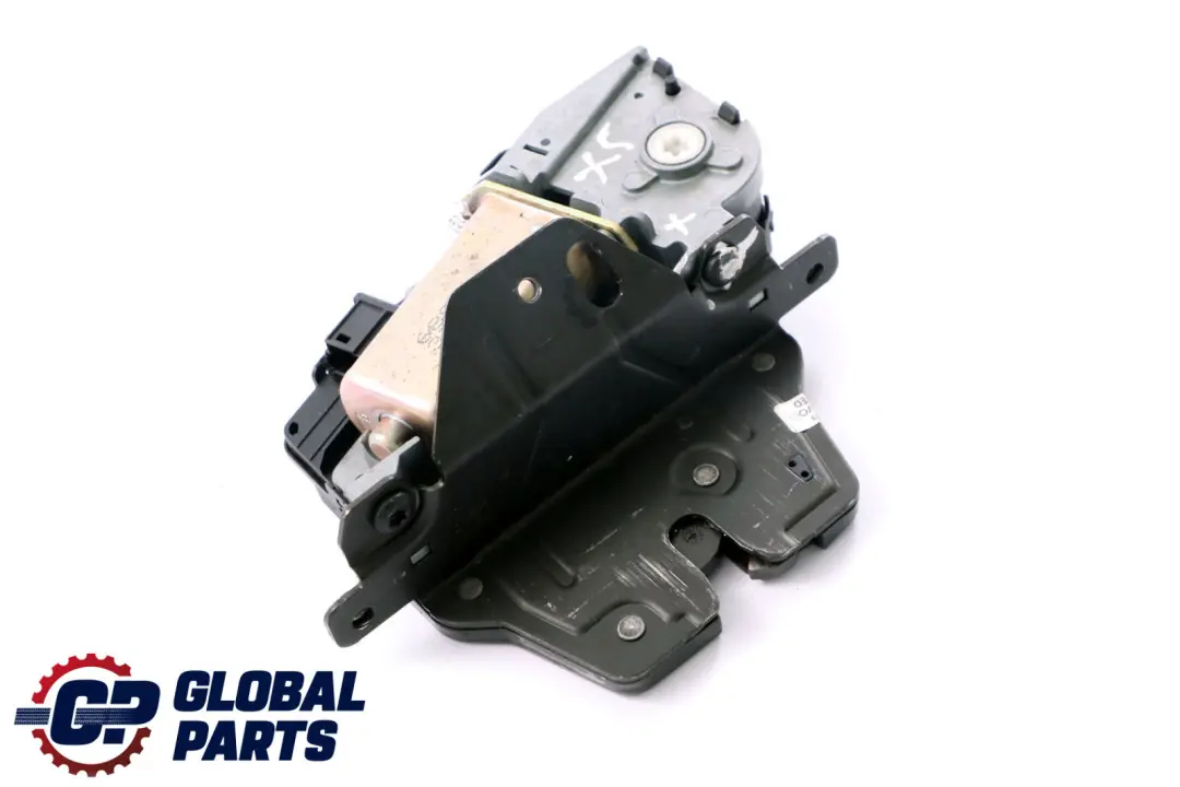 Servo Cierre Tapa Tronco Superior Pestillo Ventana Trasera para BMW X5 E53 con número de pieza 7111008 BMW X5 E53 Servo Cierre Tapa Tronco Superior Pestillo Ventana Trasera - SKU 7111008-1 - Número de pieza 7111008