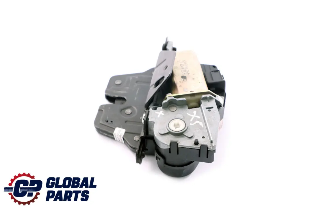 BMW X5 E53 Servo Cierre Tapa Tronco Superior Pestillo Ventana Trasera - SKU 7111008-1 - Número de pieza 7111008