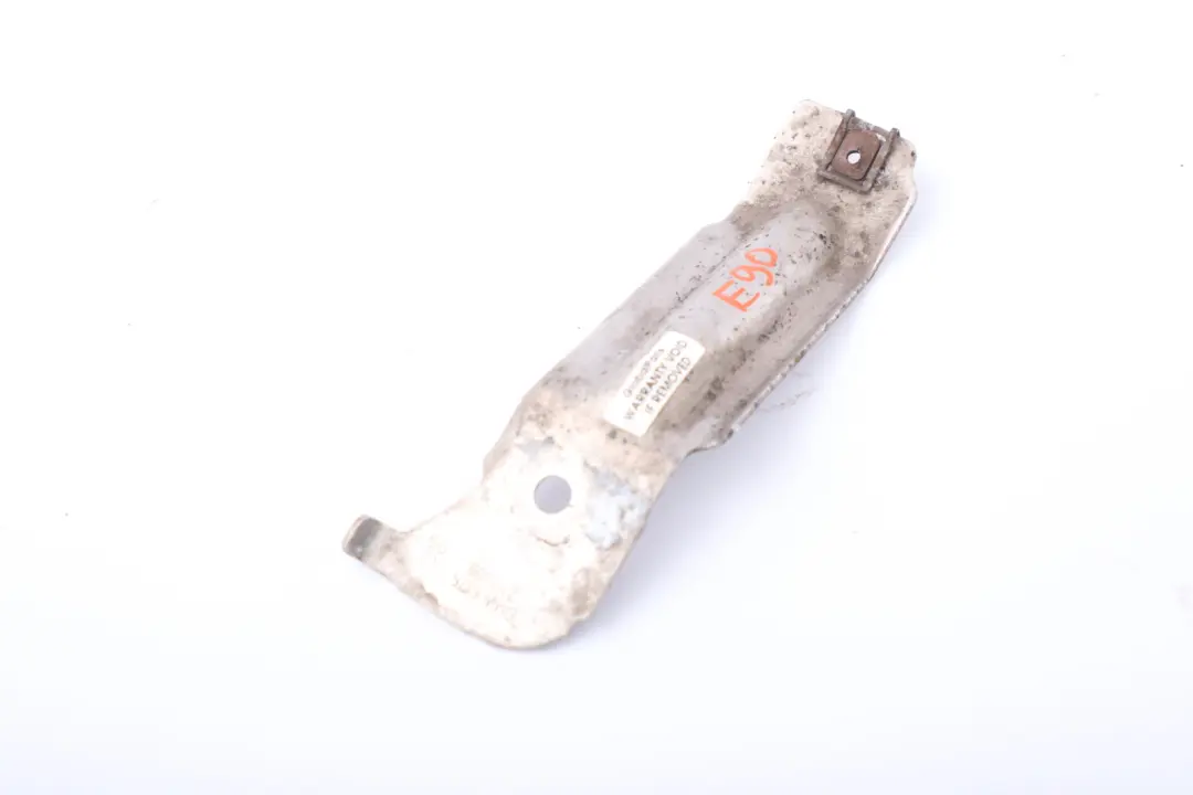 Underfloor Bracket BMW E81 E87 E90 E91 Panelling Centre to with Part number 7111009 Underfloor Bracket BMW E81 E87 E90 E91 Panelling Centre - SKU 7111009 - Part number 7111009