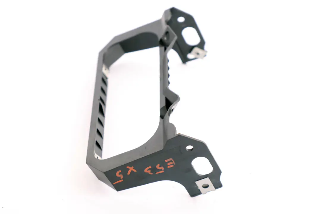 Support De Module Console Centrale Radio Frame Bracket pour BMW X5 E53 à propos du numéro de pièce 7111015 BMW X5 E53 Support De Module Console Centrale Radio Frame Bracket - SKU 7111015 - Numéro de pièce 7111015