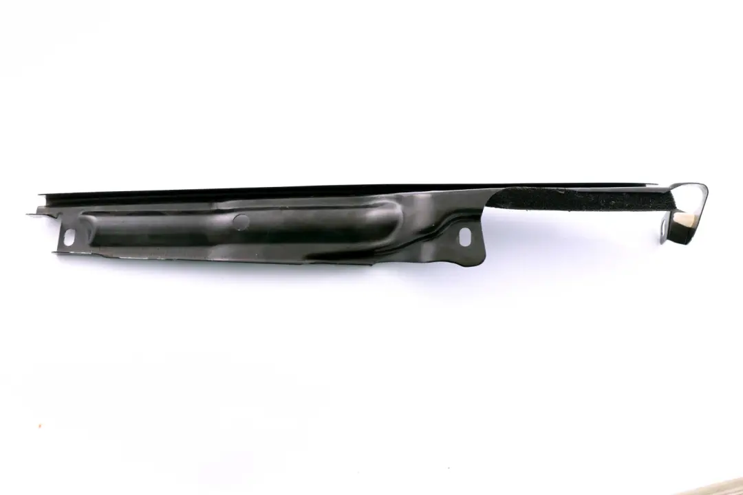 BMW Mini R52 Cabrio Rear Left N/S Electric Window Connection Angle - SKU 7111019 - Part number 7111019