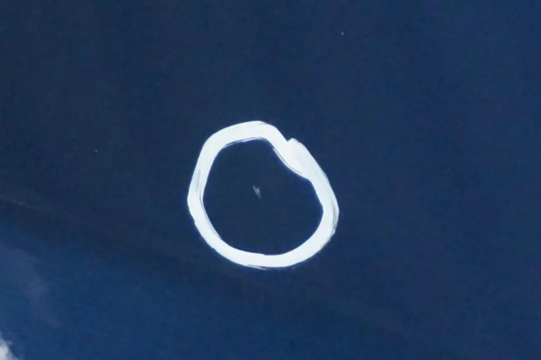 Front Right Wing Fender Side Panel O/S Mysticblau Blue to BMW 5 Series E60 E61 1 with Part number 7111430 BMW 5 Series E60 E61 1 Front Right Wing Fender Side Panel O/S Mysticblau Blue - SKU 7111430-MYS1 - Part number 7111430