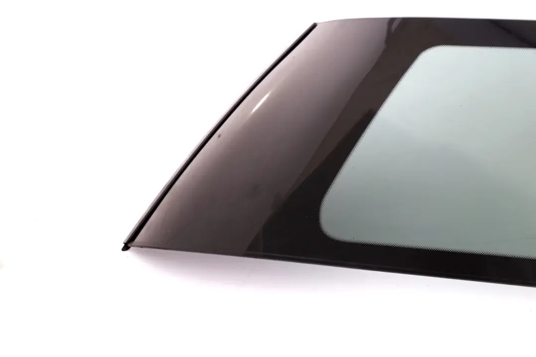 Right Side Window Glass Black Trim O/S to Mini Cooper R50 R53 Rear with Part number 7111646 Mini Cooper R50 R53 Rear Right Side Window Glass Black Trim O/S - SKU 7111646 - Part number 7111646