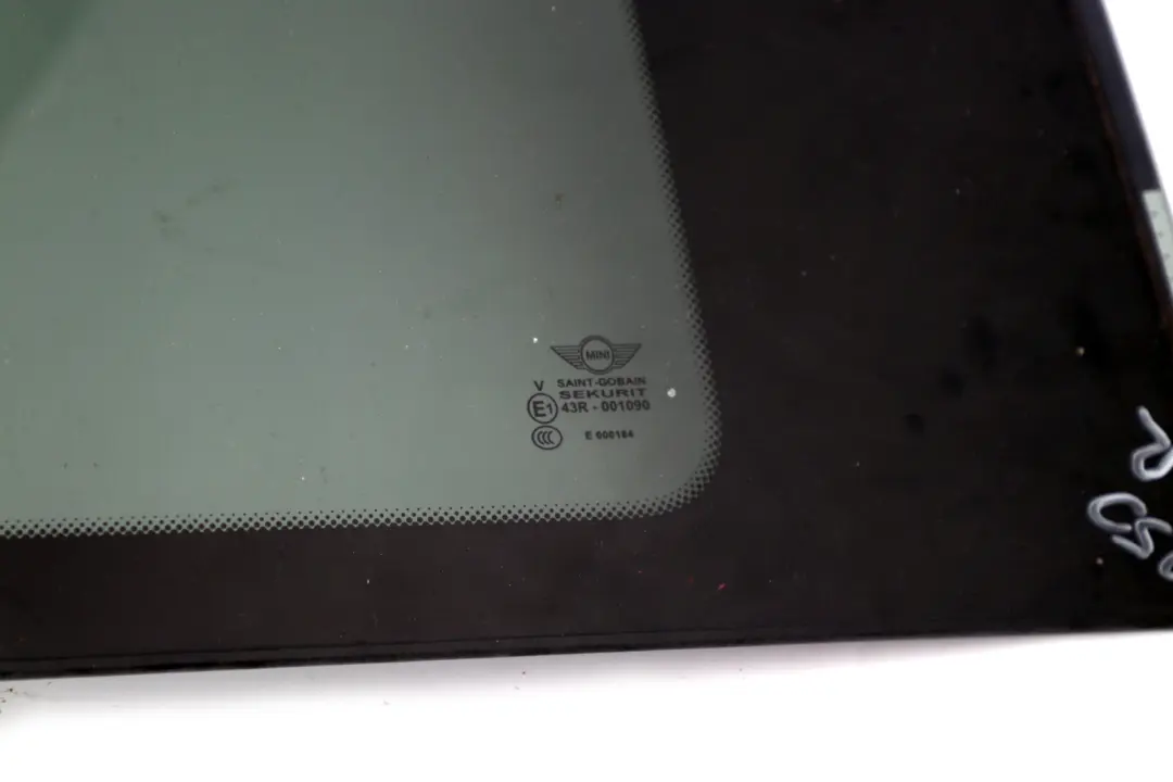 Seitenscheibe Hinten Rechts Schwarz AS3 für Mini Cooper R50 R53 mit Teilenummer 7111646 Mini Cooper R50 R53 Seitenscheibe Hinten Rechts Schwarz AS3 - SKU 7111646 - Teilenummer 7111646
