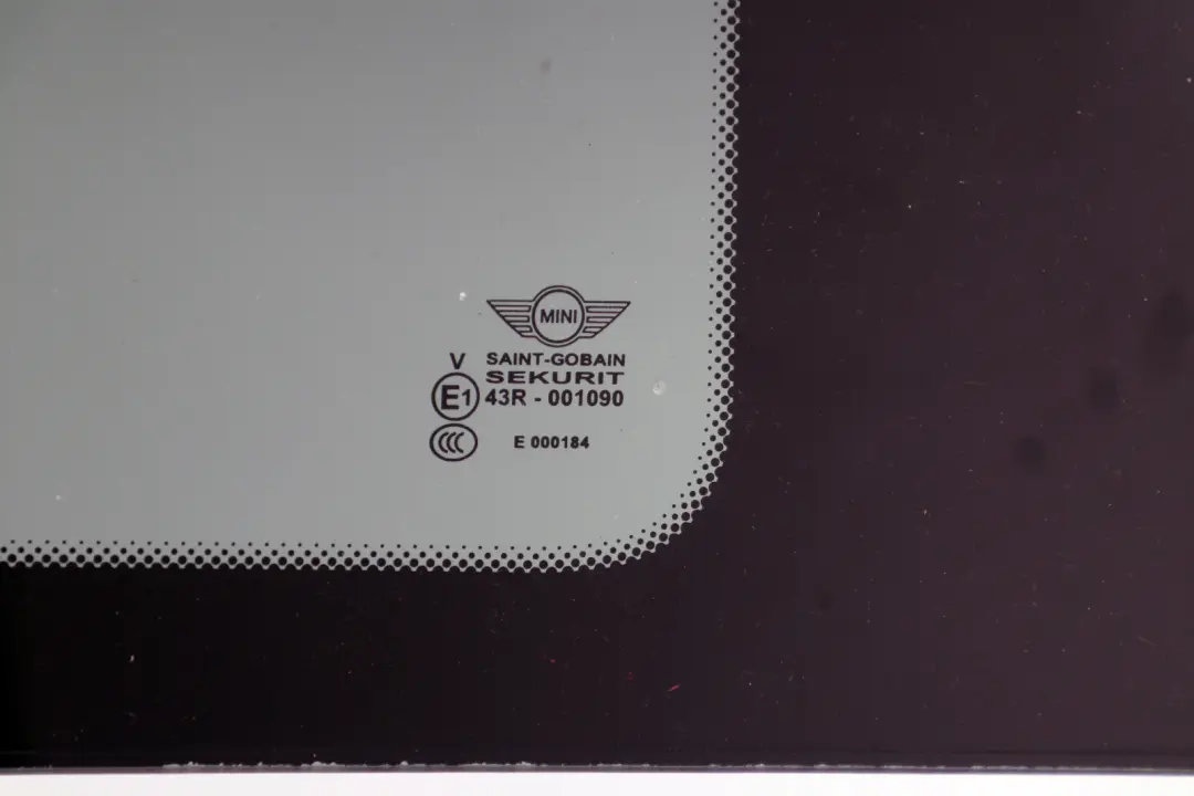 Right Side Window Glass Black Trim O/S to Mini Cooper R50 R53 Rear with Part number 7111646 Mini Cooper R50 R53 Rear Right Side Window Glass Black Trim O/S - SKU 7111646 - Part number 7111646
