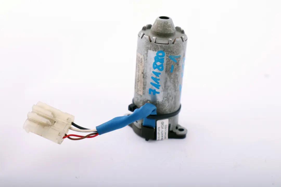 BMW 6 X3 X5 Z4 Series E53 E63 E83 E85 Right O/S Seat Angle Adjustment Motor - SKU 7111880-1 - Part number 7111880