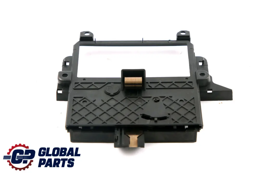 Mittelkonsole Einsatz Vorne für BMW 5 er E60 E61 mit Teilenummer 7112006 BMW 5 er E60 E61 Mittelkonsole Einsatz Vorne - SKU 7112006 - Teilenummer 7112006