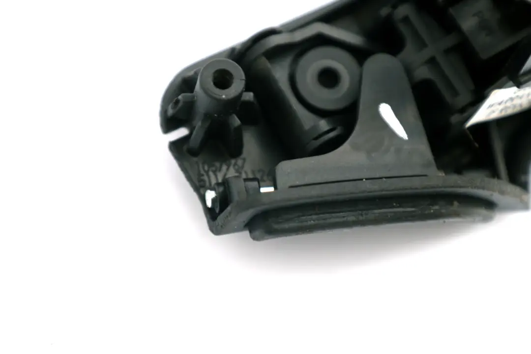 BMW E60 E61 Centre Arm Rest Lock Latch Mechanism Button - SKU 7112664 - Part number 7112664