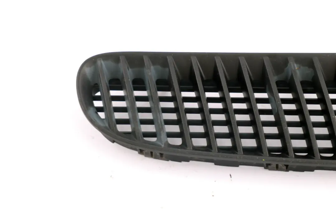 Grille Air Inlet Right O/S Black Exterior Trim 7113728 to BMW X5 Series E53 with Part number 7113730 BMW X5 Series E53 Grille Air Inlet Right O/S Black Exterior Trim 7113728 - SKU 7113730 - Part number 7113730