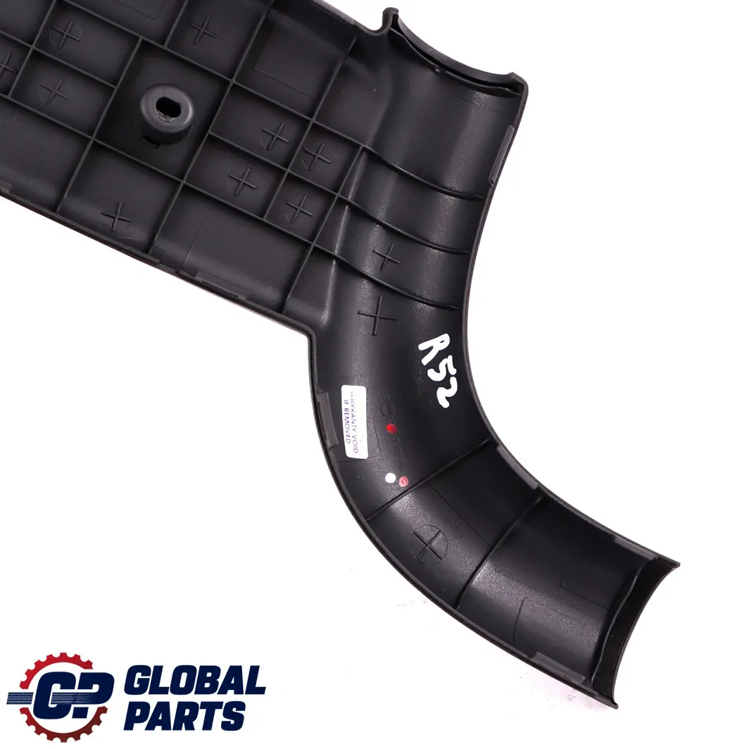 Pannello di copertura posteriore destro Roll Bar Nero per Mini Cabrio R52 con numero di parte 7113894 Mini Cabrio R52 Pannello di copertura posteriore destro Roll Bar Nero - SKU 7113894 - Numero di parte 7113894