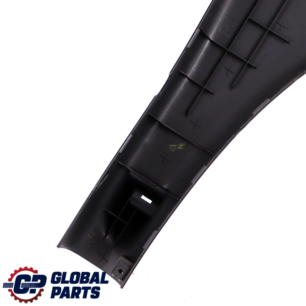 Trasera Derecha Cubierta Panel Trim Roll Bar Negro para Mini Cabrio R52 con número de pieza 7113894 Mini Cabrio R52 Trasera Derecha Cubierta Panel Trim Roll Bar Negro - SKU 7113894 - Número de pieza 7113894