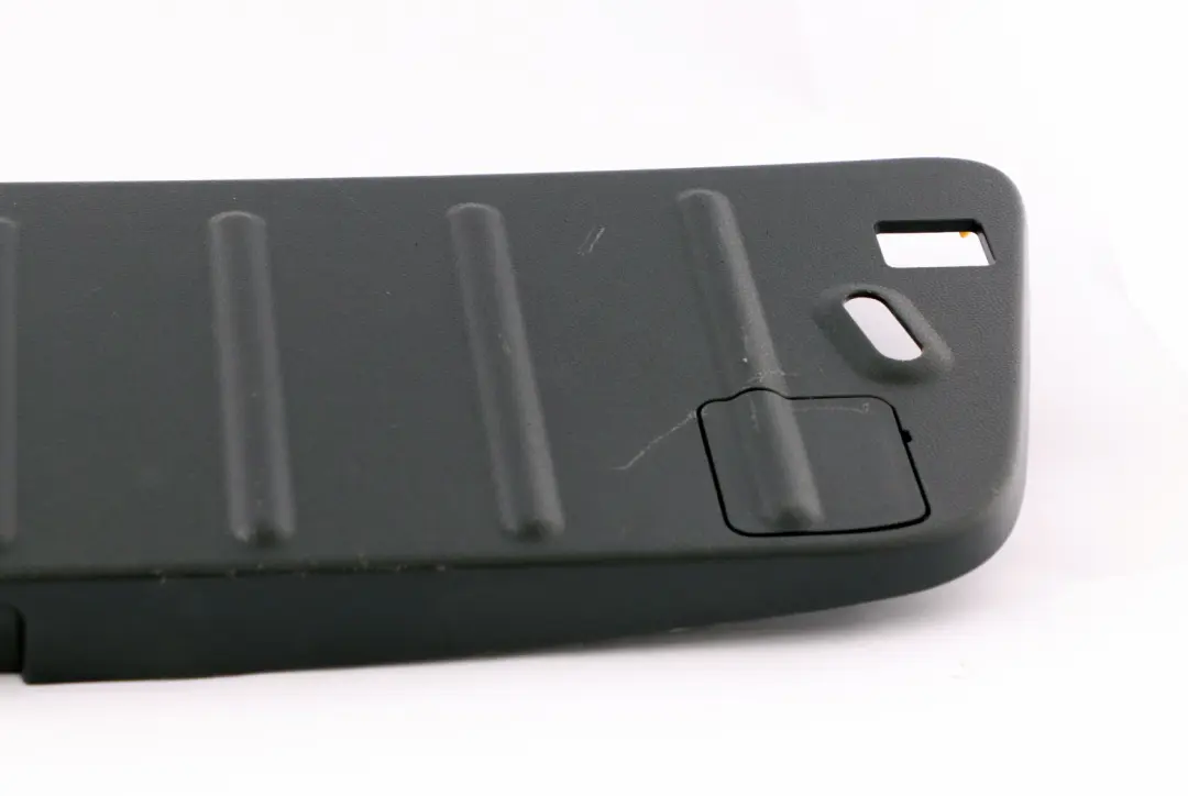 Osłona obudowa klapy bagażnika do MINI Cabrio R52 o numerze 7114466 MINI Cabrio R52 Osłona obudowa klapy bagażnika - SKU 7114466 - Numer Części 7114466