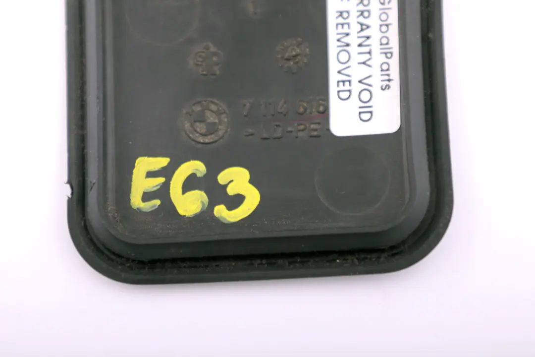 Bouchon de Fermeture Habillage de Porte Avant pour BMW E63 E64 LCI Cabriolet à propos du numéro de pièce 7114616 BMW E63 E64 LCI Cabriolet Bouchon de Fermeture Habillage de Porte Avant - SKU 7114616 - Numéro de pièce 7114616