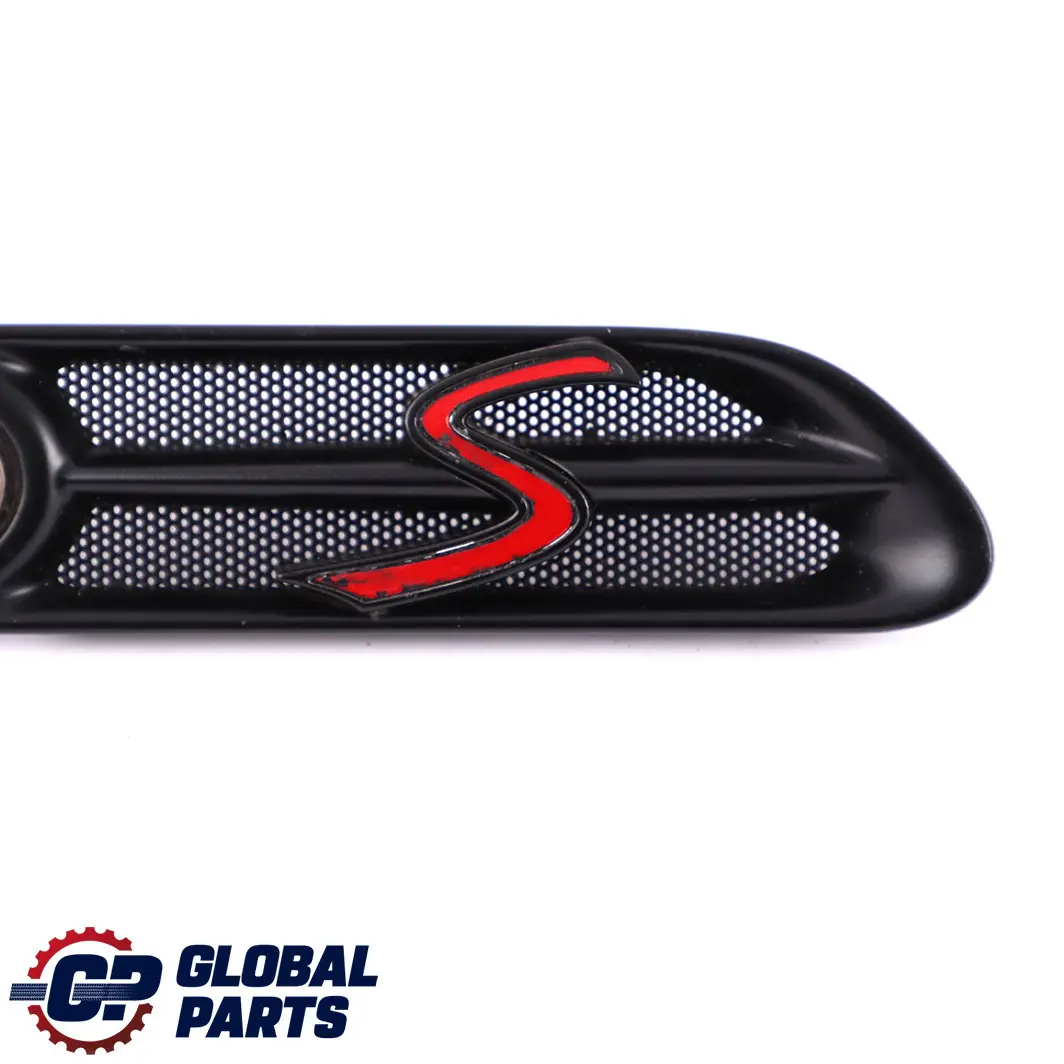 Indicator Cover Fender Panel Front Right O/S Black to Mini Cooper S R52 R53 with Part number 7114734 Mini Cooper S R52 R53 Indicator Cover Fender Panel Front Right O/S Black - SKU 7114734-3 - Part number 7114734