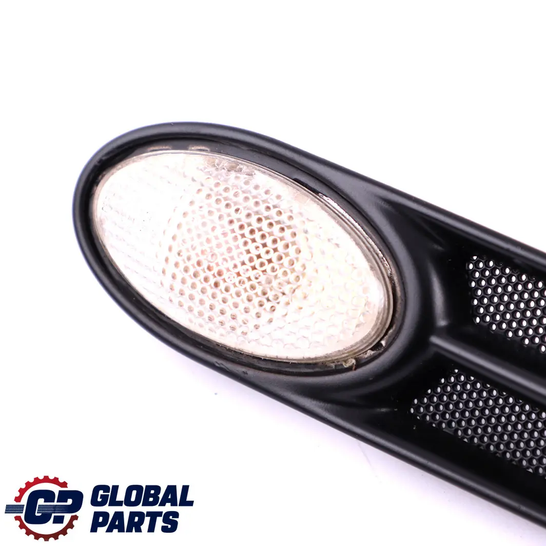 Indicator Cover Fender Panel Front Right O/S Black to Mini Cooper S R52 R53 with Part number 7114734 Mini Cooper S R52 R53 Indicator Cover Fender Panel Front Right O/S Black - SKU 7114734-3 - Part number 7114734