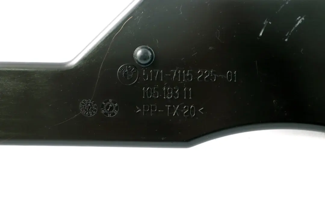  Couvercle De Boîtier De Commande Gauche BMW E65 E66 5171 - SKU 7115225 - Numéro de pièce 7115225