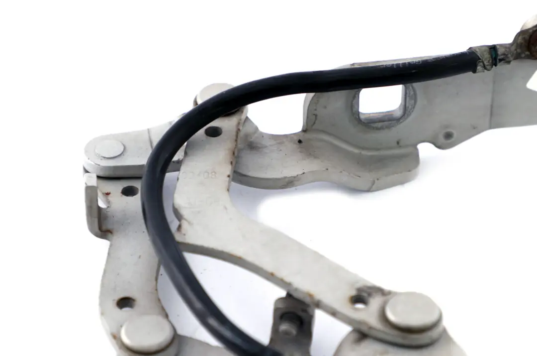 Front Left Engine Bonnet Hinge N/S Silver to BMW 3 Series E90 E90N E91 E92 E93 LCI with Part number 7115263 BMW 3 Series E90 E90N E91 E92 E93 LCI Front Left Engine Bonnet Hinge N/S Silver - SKU 7115263-1 - Part number 7115263