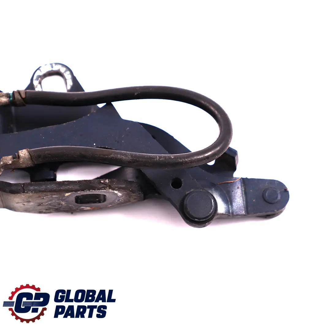 Zawias maski silnika do BMW E90 E91 E92 o numerze 7115263 BMW E90 E91 E92 Zawias maski silnika - SKU 7115263-MYS - Numer Części 7115263