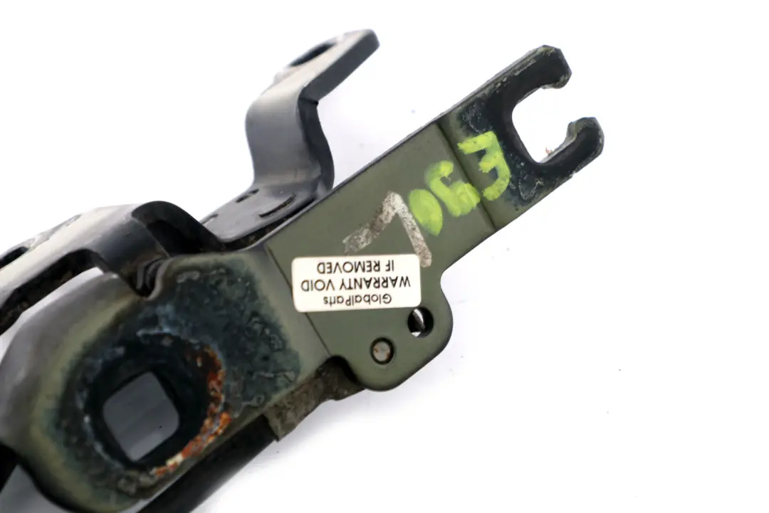 Bisagra Delantera Izquierda Del Capo Sparkling Graphite para BMW E90 con número de pieza 7115263 BMW E90 Bisagra Delantera Izquierda Del Capo Sparkling Graphite - SKU 7115263-SG - Número de pieza 7115263