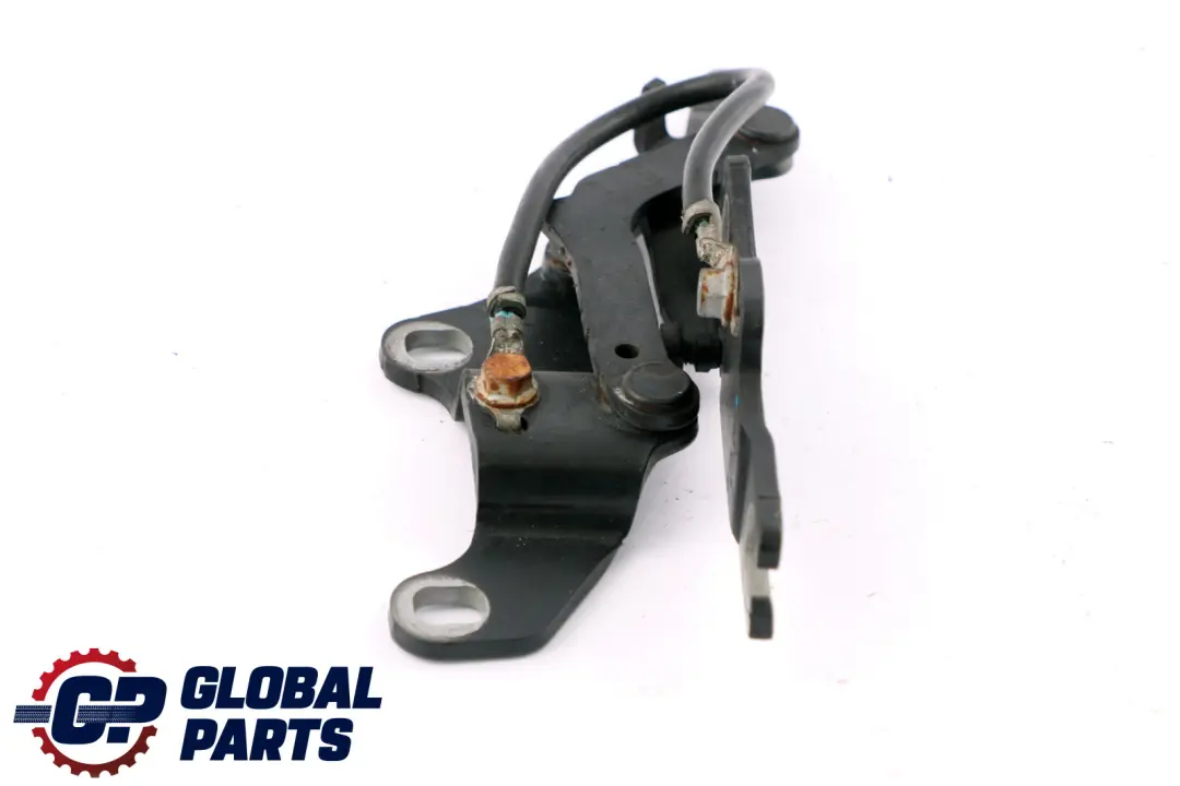 Cardine Lembo Anteriore SX Nero per BMW E90 E91 E92 E93 con numero di parte 7115263 BMW E90 E91 E92 E93 Cardine Lembo Anteriore SX Nero - SKU 7115263 - Numero di parte 7115263