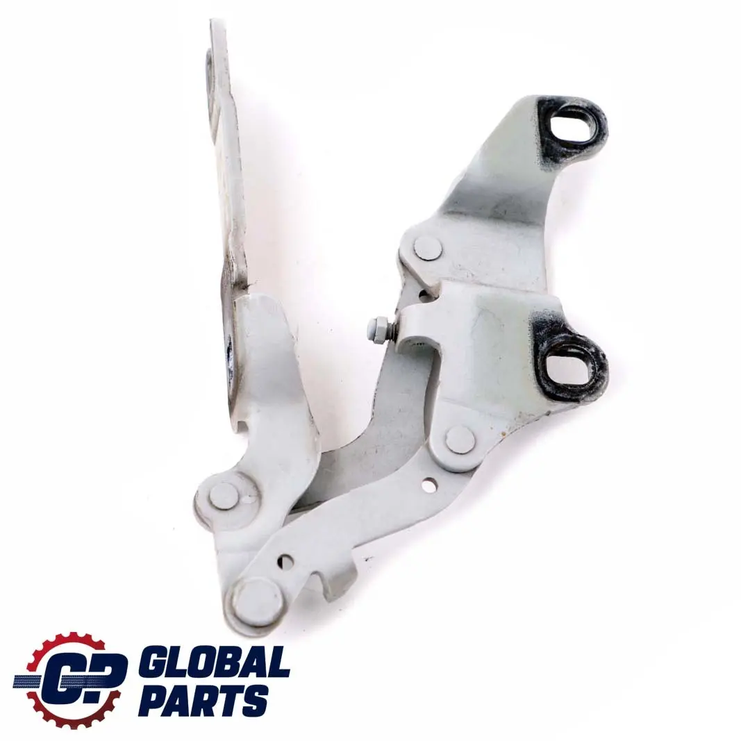 Zawias Maski Prawy Srebrny Titansilber 354 do BMW E90 E92 o numerze 7115264 BMW E90 E92 Zawias Maski Prawy Srebrny Titansilber 354 - SKU 7115264-TS - Numer Części 7115264