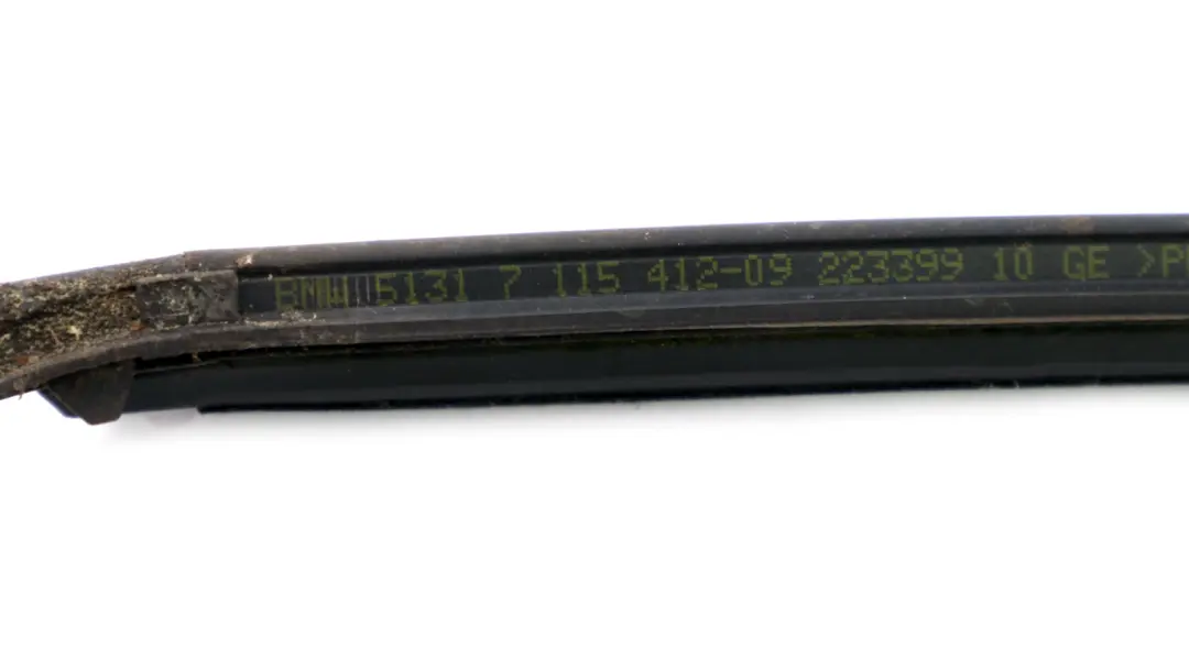 BMW 5 er E60 Abdeckung Heckscheibe Dichtung Unten - SKU 7115412 - Teilenummer 7115412