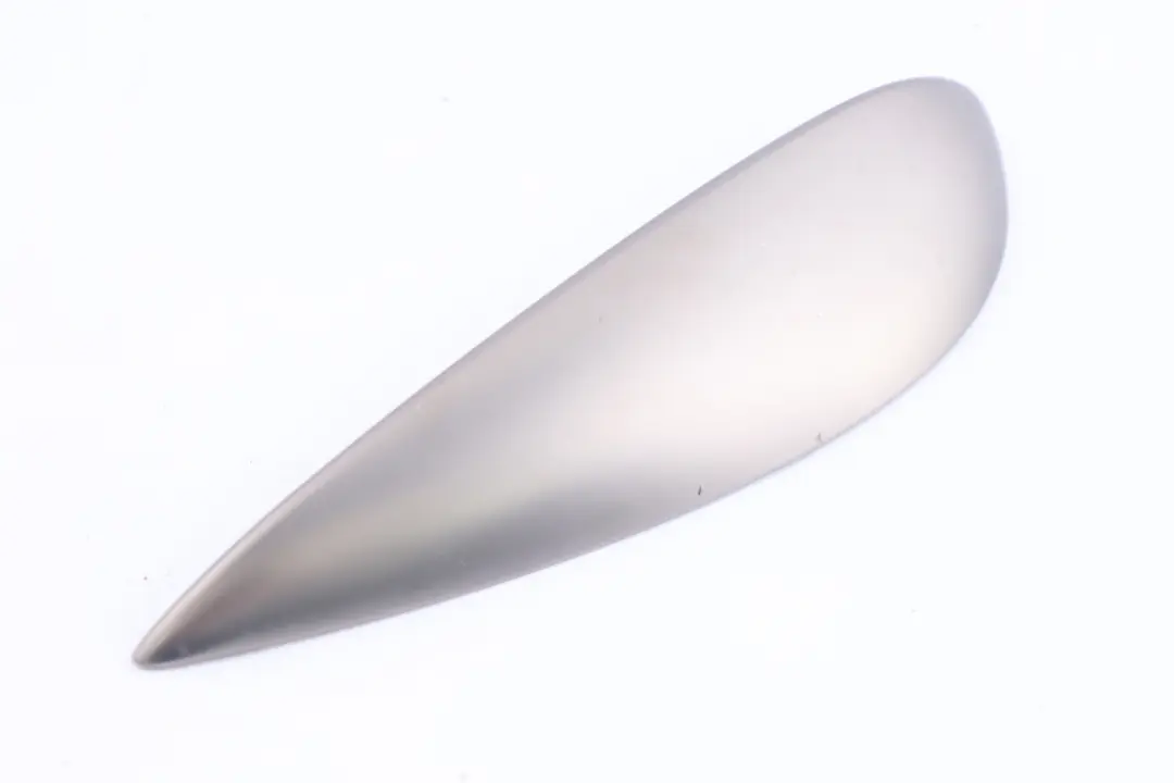 Listwa Dekoracyjna Listwa Drzwi Tylnych Prawych Ruthenium Grey do BMW E63 E64 o numerze 7115480 BMW E63 E64 Listwa Dekoracyjna Listwa Drzwi Tylnych Prawych Ruthenium Grey - SKU 7115480 - Numer Części 7115480