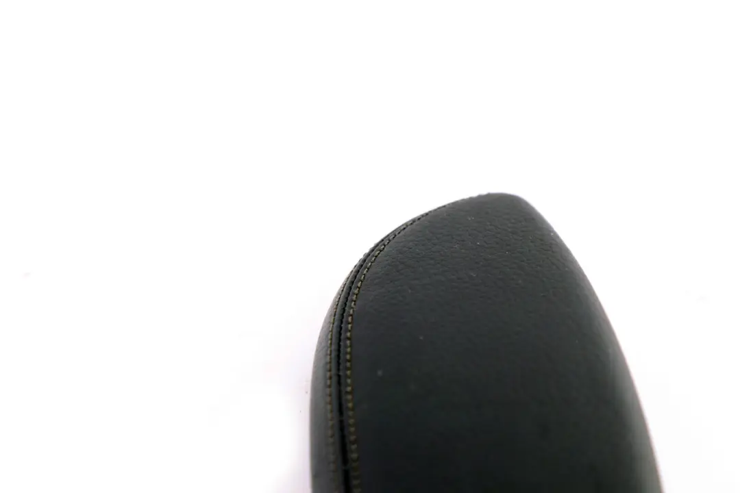 Panneau de garniture de porte accoudoir souple arrière gauche pour BMW E63 E64 à propos du numéro de pièce 7115487 BMW E63 E64 Panneau de garniture de porte accoudoir souple arrière gauche - SKU 7115487 - Numéro de pièce 7115487