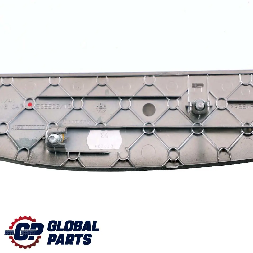 BMW E63 E64 Bande décorative porte avant gauche gris ruthénium - SKU 7116049 - Numéro de pièce 7116047