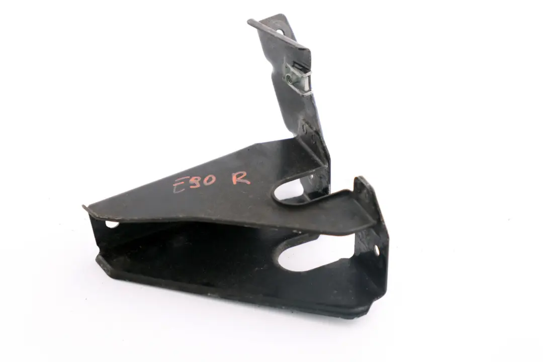 Wspornik Uchwyt Maski Prawy do BMW E90 E92 E93 o numerze 7116706 BMW E90 E92 E93 Wspornik Uchwyt Maski Prawy - SKU 7116706 - Numer Części 7116706