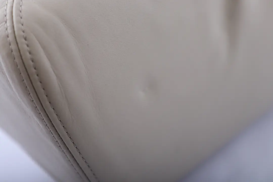 Front Seat Left Right N/O/S Leather Headrest Cream Beige to BMW 7 Series E65 1 with Part number 7117116 BMW 7 Series E65 1 Front Seat Left Right N/O/S Leather Headrest Cream Beige - SKU 7117116-1 - Part number 7117116