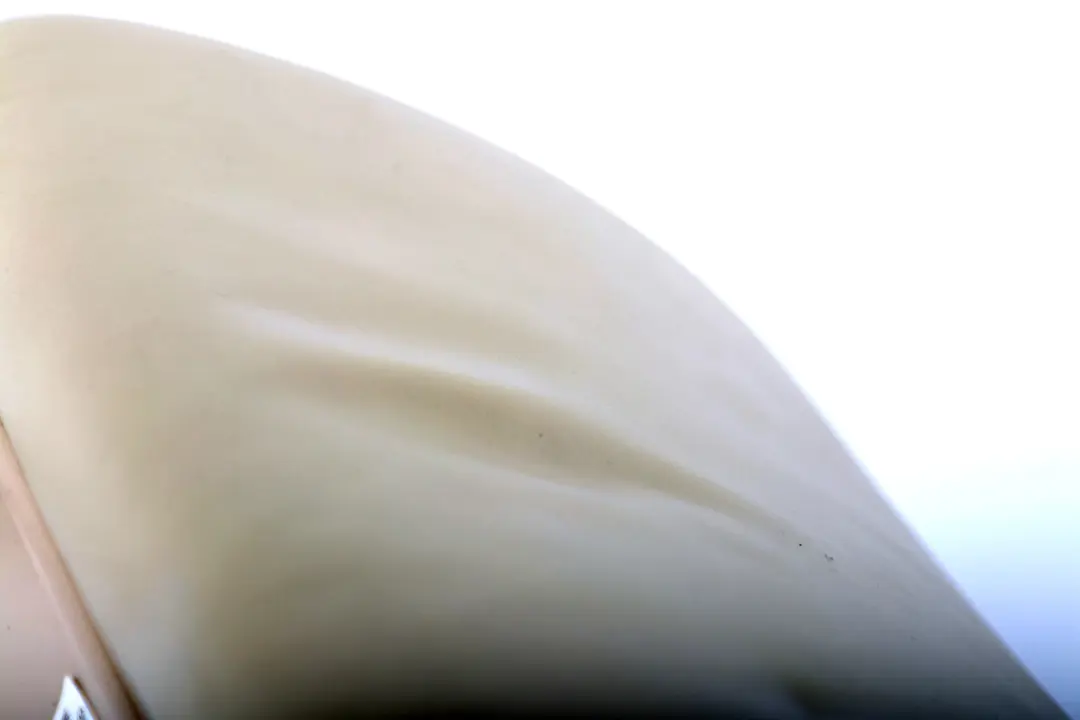 Front Seat Left Right N/O/S Leather Headrest Cream Beige to BMW 7 Series E65 1 with Part number 7117116 BMW 7 Series E65 1 Front Seat Left Right N/O/S Leather Headrest Cream Beige - SKU 7117116-1 - Part number 7117116