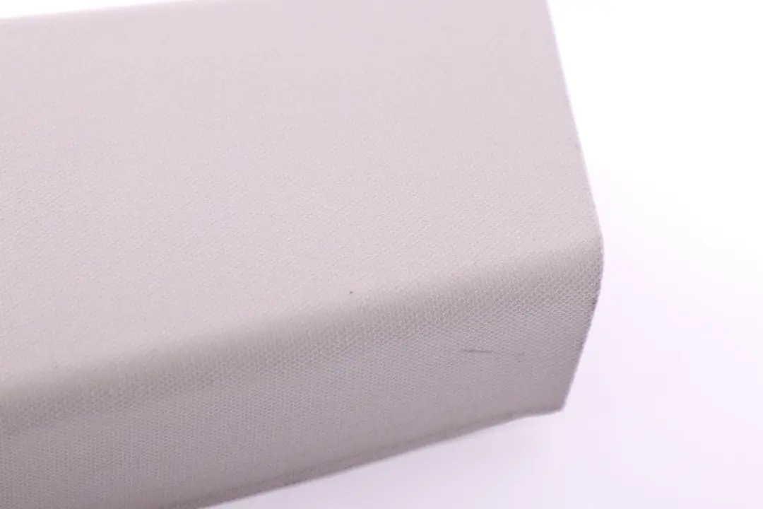 Revetement Montant B Haut a Gauche Gris pour BMW 3 E92 à propos du numéro de pièce 7117469 BMW 3 E92 Revetement Montant B Haut a Gauche Gris - SKU 7117469 - Numéro de pièce 7117469