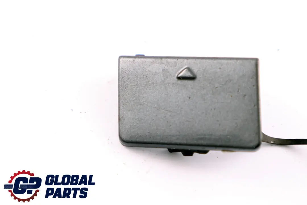 BMW E87 Flap Towing Eye Front Bumper Sparkling Graphite A22 - SKU 7117623-SG - Número de pieza 7117623