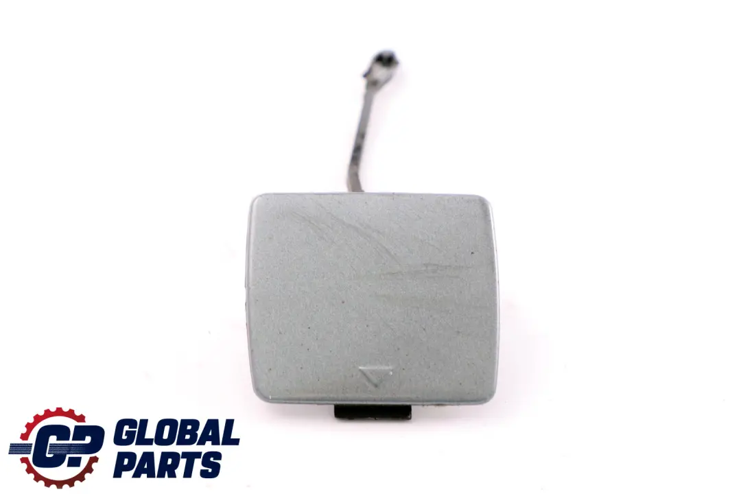 Klappe Abschleppöse Lackiert Quarzblau Blau Metallic für BMW 1 er E87 mit Teilenummer 7117625 BMW 1 er E87 Klappe Abschleppöse Lackiert Quarzblau Blau Metallic - SKU 7117625-QB1 - Teilenummer 7117625