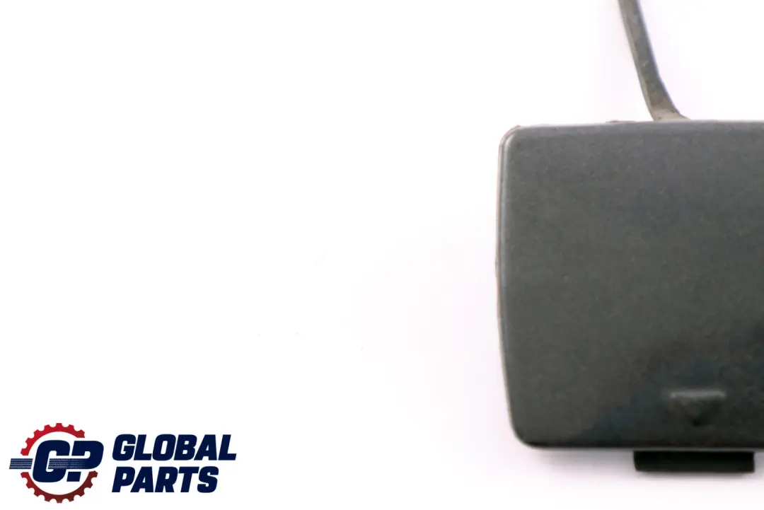 Flap Ojo De Remolque Tapa Parachoques Trasero Sparkling Graphite para BMW E87 con número de pieza 7117625 BMW E87 Flap Ojo De Remolque Tapa Parachoques Trasero Sparkling Graphite - SKU 7117625-SG - Número de pieza 7117625