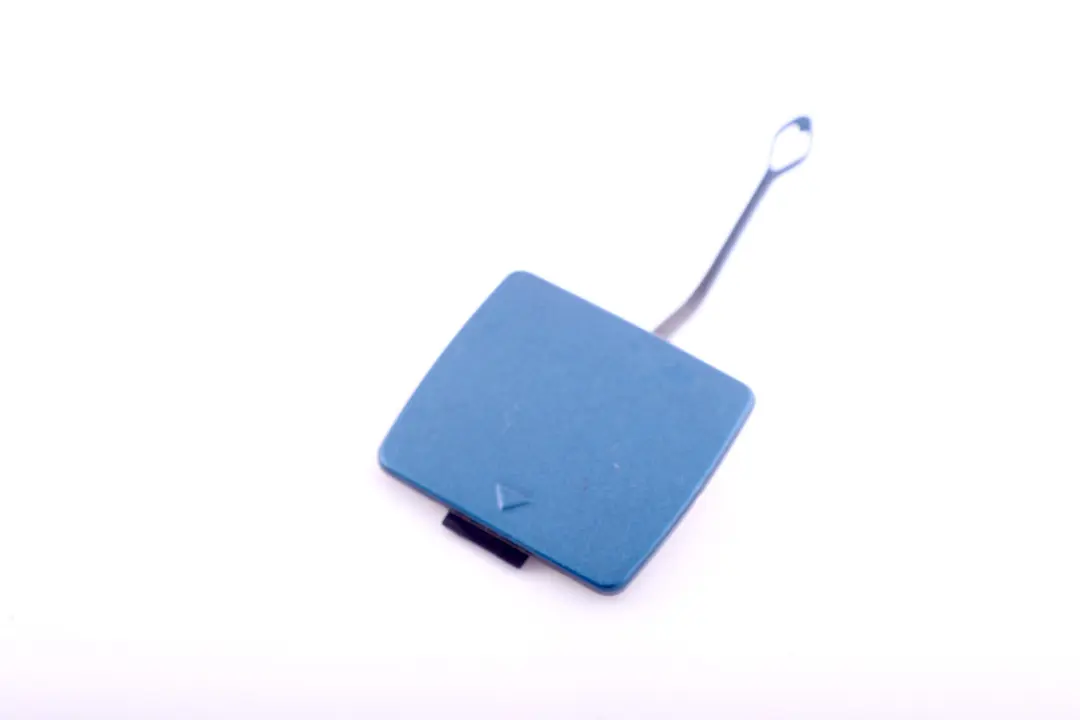 Zaślepka Ucha Haka Zderzaka Tył Sydneyblau do BMW E87 o numerze 7117625 BMW E87 Zaślepka Ucha Haka Zderzaka Tył Sydneyblau - SKU 7117625-SYD - Numer Części 7117625