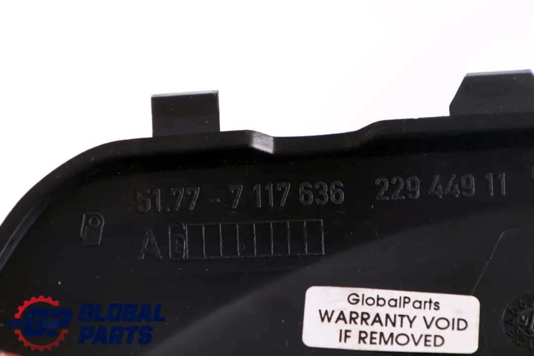 BMW 1 SERIES E87 E87N REAR RIGHT ENTRANCE COVER O/S/R DRIVERS - SKU 7117636 - Part number 7117636