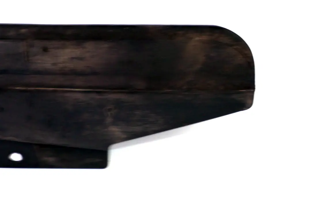 Deflettore Posteriore Destra per BMW E81 E82 E87 E88 con numero di parte 7117638 BMW E81 E82 E87 E88 Deflettore Posteriore Destra - SKU 7117638 - Numero di parte 7117638