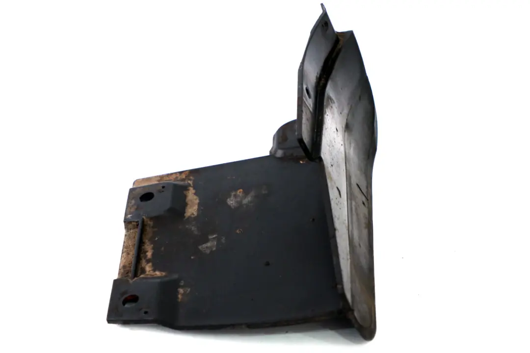 Deflettore Posteriore Destra per BMW E81 E82 E87 E88 con numero di parte 7117638 BMW E81 E82 E87 E88 Deflettore Posteriore Destra - SKU 7117638 - Numero di parte 7117638