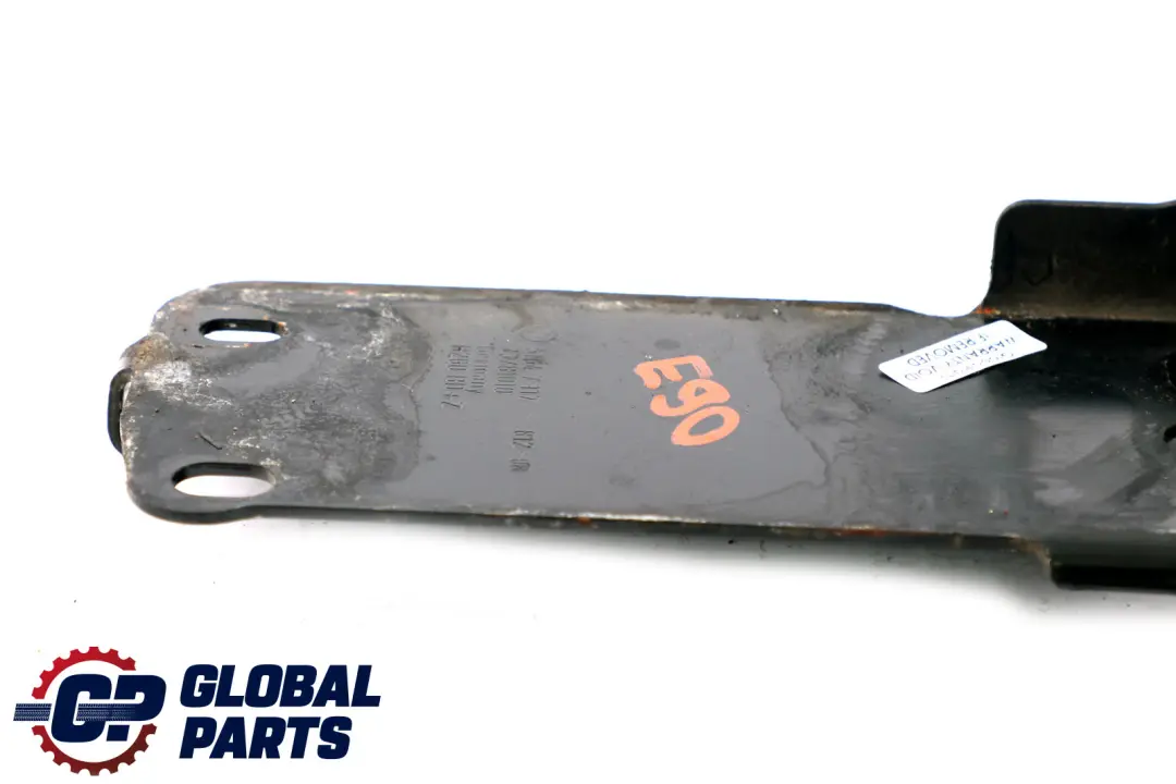 Soporte De Soporte De Radiador para BMW E81 E87 E90 E91 con número de pieza 7117812 BMW E81 E87 E90 E91 Soporte De Soporte De Radiador - SKU 7117812 - Número de pieza 7117812