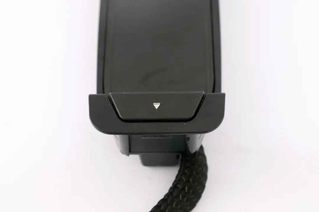 Phone Holder Eject Bos Centre Console Armrest para BMW E90 E91 E92 E93 con número de pieza 7118054 BMW E90 E91 E92 E93 Phone Holder Eject Bos Centre Console Armrest - SKU 7118054-1 - Número de pieza 7118054