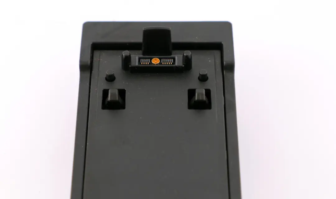 BMW E90 E91 E92 E93 Apertura Telefono Ablegefach Consolle Centrale - SKU 7118054-1 - Numero di parte 7118054